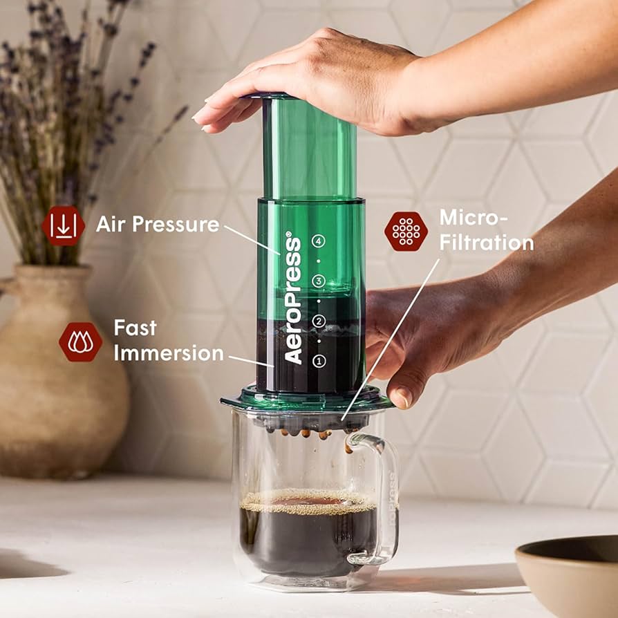 エアロプレス緑　Green Amazon.com: AeroPress Clear Green Coffee Press – 3 In 1 Brew